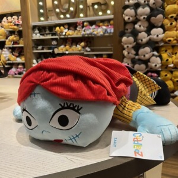 Disney Sally Cuddleez Plush - Picture 3 of 8